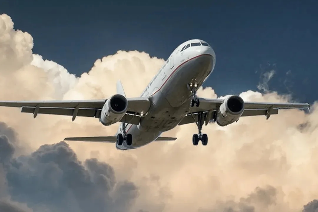 Czy można zabrać poduszkę do samolotu Ryanair? Oto co musisz wiedzieć Czy można zabrać poduszkę do samolotu Ryanair? Oto co musisz wiedzieć